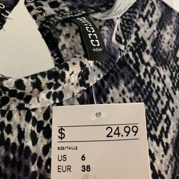 NWT H&M Open Back Snakeskin Print Mini Dress - Picture 7 of 9